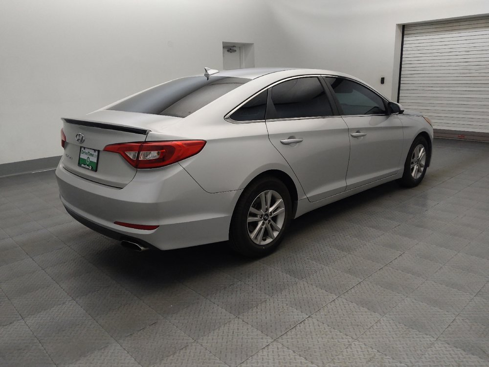 Used 2017 Hyundai Sonata SE w/ Cargo Package FWD image 9