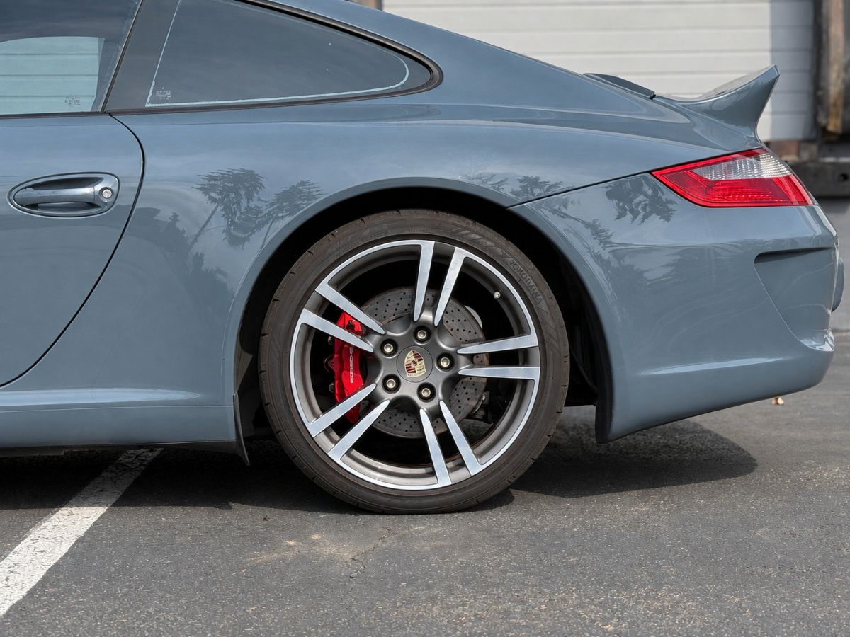 Used 2006 Porsche 911 Carrera S RWD image 6