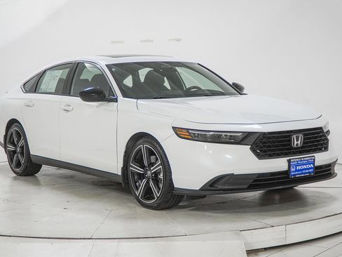 Used 2023 Honda Accord Sport image 14