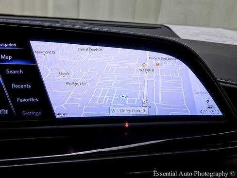 Certified 2022 Cadillac Escalade Premium Luxury image 16