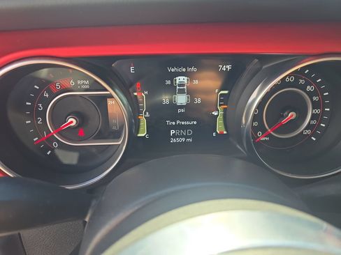 Used 2022 Jeep Gladiator Rubicon w/ LED Lighting Group AWD/4WD image 17
