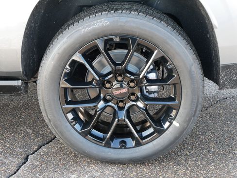 New 2026 GMC Yukon XL Denali w/ Sun & Power Step Package image 3