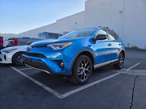 Used 2017 Toyota RAV4 SE w/ Power Special Value Package image 2