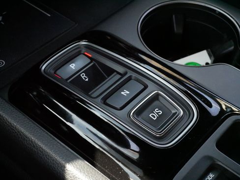 Certified 2025 Honda Pilot TrailSport image 24