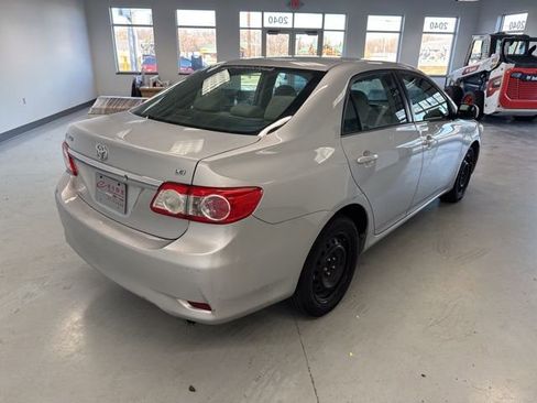 Used 2013 Toyota Corolla LE image 11