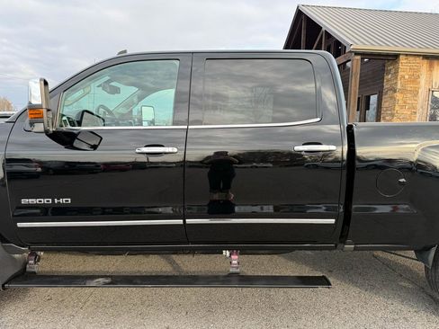 Used 2016 Chevrolet Silverado 2500 LTZ w/ Duramax Plus Package image 39