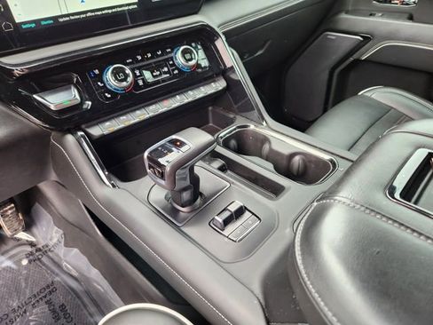 Used 2022 GMC Sierra 1500 AT4X image 27