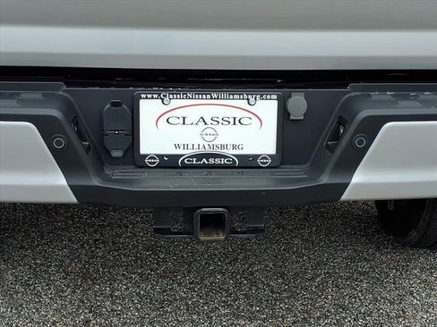 Used 2024 Ford F150 Lightning Lariat image 9