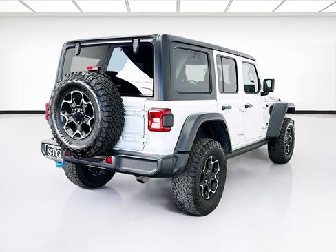 Used 2022 Jeep Wrangler Unlimited Rubicon 4xe AWD/4WD image 4