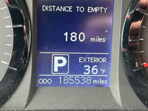 Used 2015 Toyota Sienna LE image 22