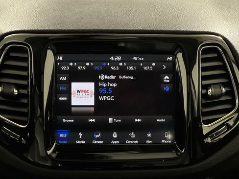 Used 2019 Jeep Compass Limited image 16