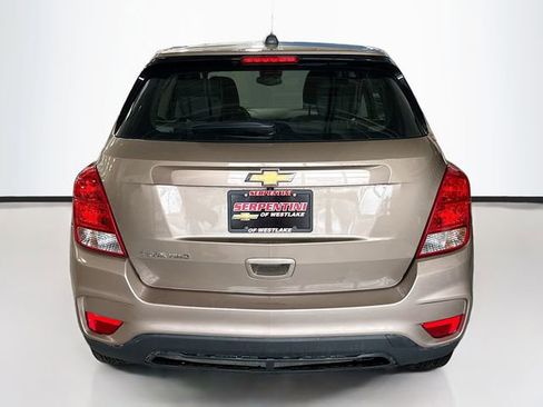 Used 2018 Chevrolet Trax LS image 7