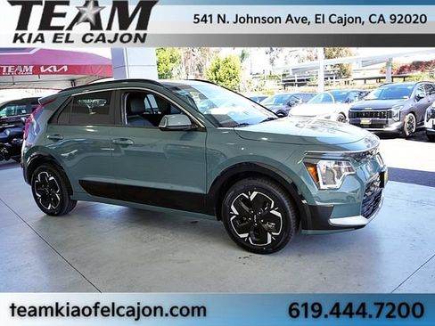 Certified 2023 Kia Niro Wind FWD image 9