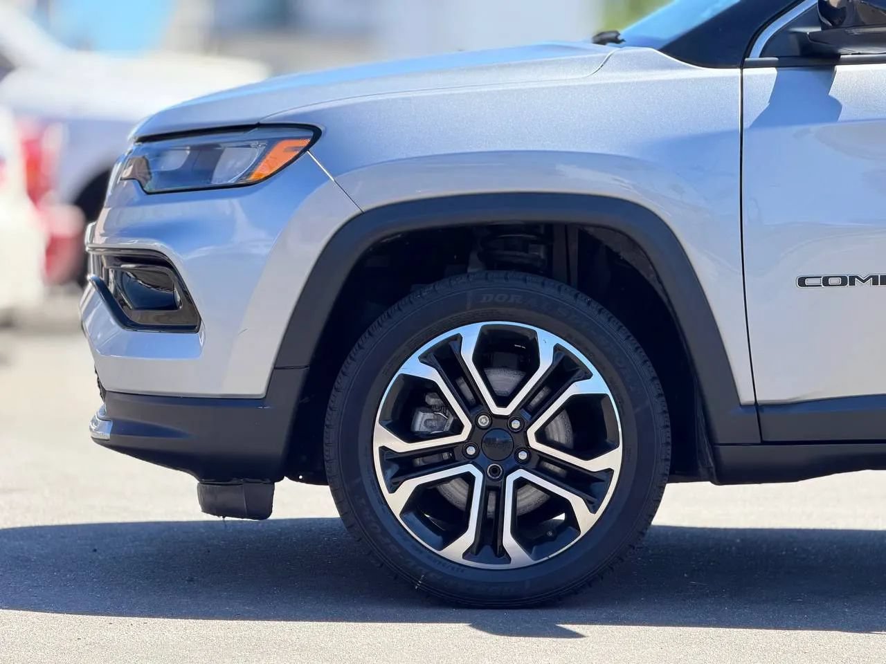 Used 2022 Jeep Compass Limited AWD/4WD image 9