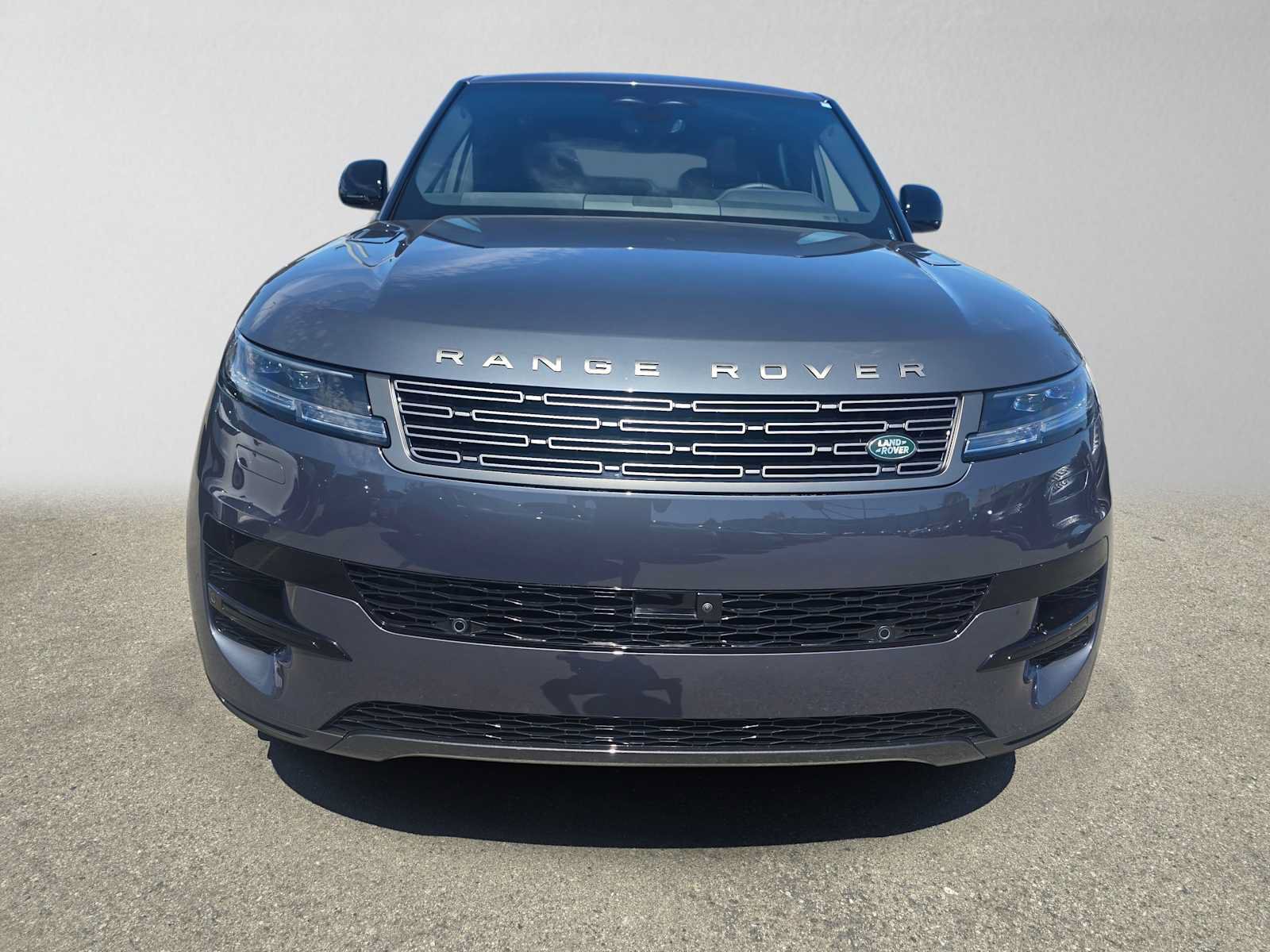 New 2026 Land Rover Range Rover Sport SE AWD/4WD image 8