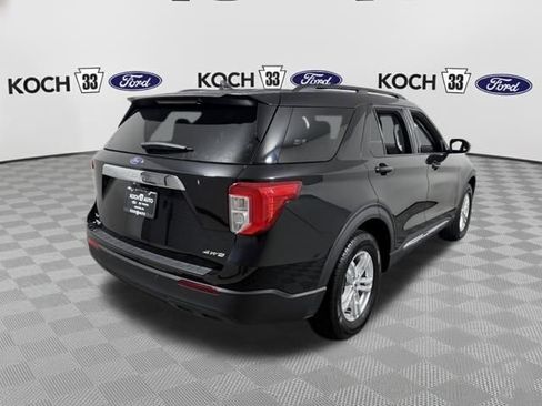 Used 2023 Ford Explorer XLT image 7