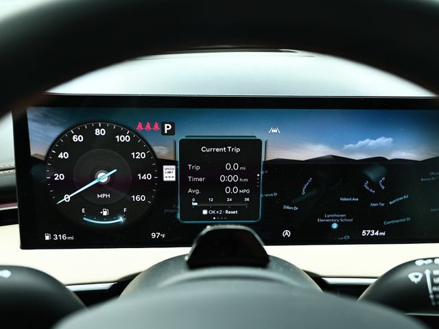 Certified 2026 Genesis GV70 3.5T Sport Prestige AWD/4WD image 47
