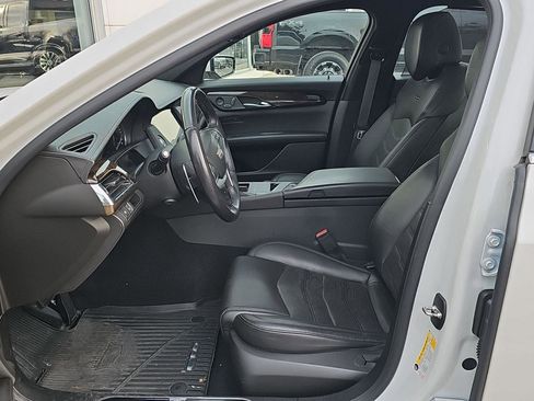 Used 2018 Cadillac CT6 Luxury image 4