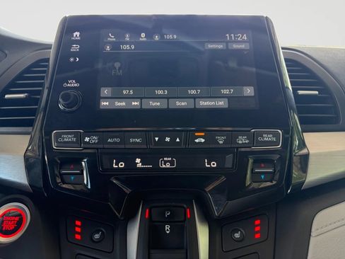 Used 2018 Honda Odyssey EX image 25