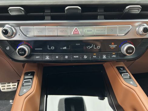 Used 2023 Kia Telluride SX Prestige X-Pro AWD/4WD image 29