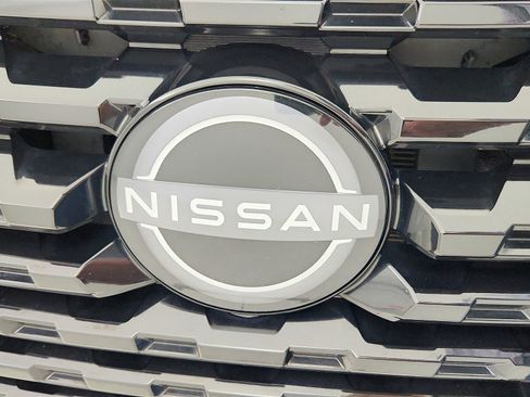 Used 2024 Nissan Kicks SR image 28