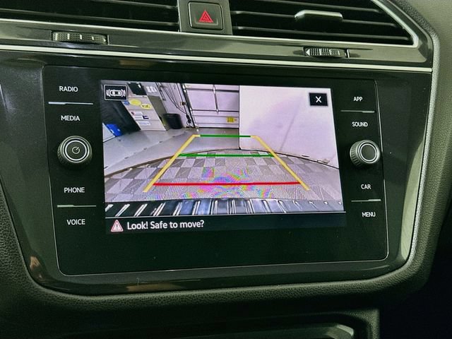 Certified 2024 Volkswagen Tiguan SE R-Line AWD/4WD image 13