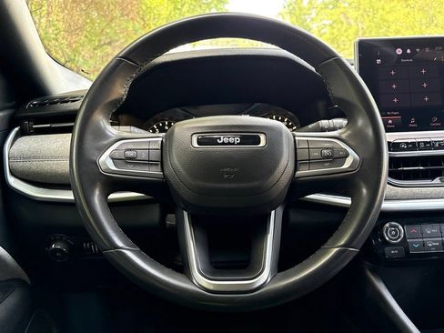 Used 2024 Jeep Compass Latitude AWD/4WD image 25