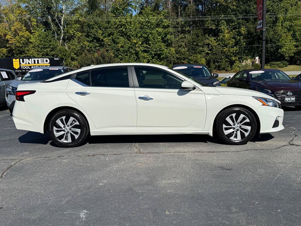 Used 2020 Nissan Altima 2.5 S FWD image 2