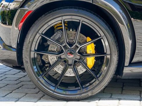 Used 2024 Ferrari Purosangue AWD/4WD image 32