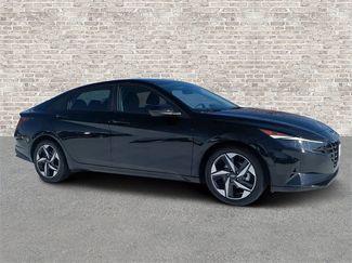 Used 2023 Hyundai Elantra SEL w/ Convenience Package video 1