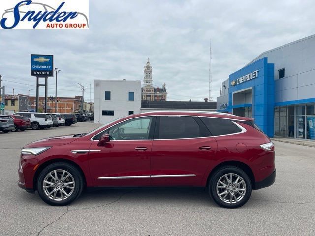 Used 2024 Buick Enclave Premium w/ Experience Buick Package AWD/4WD image 1