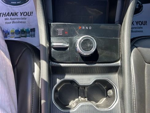 Used 2024 Jeep Grand Cherokee L Limited w/ Luxury Tech Group II image 27