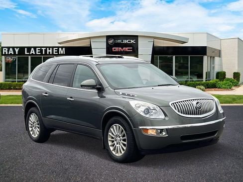 Used 2011 Buick Enclave CXL image 7