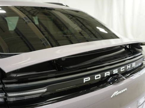 Certified 2025 Porsche Macan Electric RWD image 41