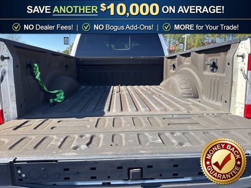 Used 2017 Ford F250 Lariat w/ Chrome Package image 11