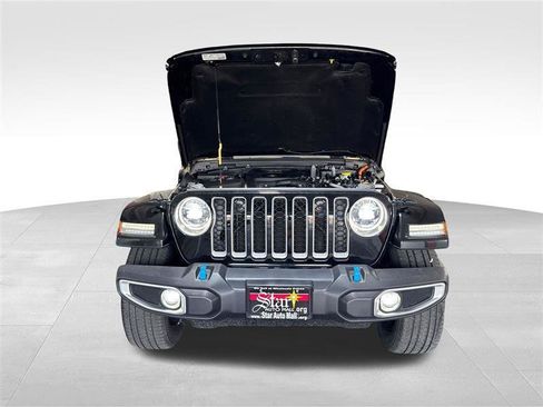 Used 2023 Jeep Wrangler Unlimited Sahara w/ Cold Weather Group AWD/4WD image 11
