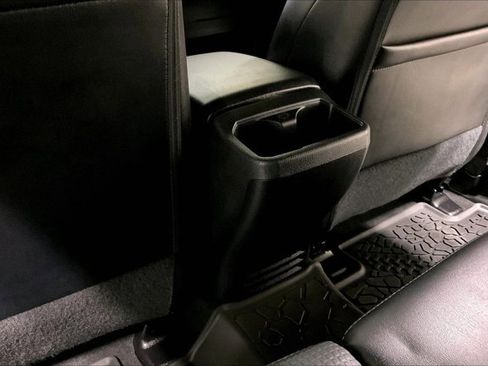 Certified 2022 Toyota Tacoma TRD Off-Road image 35