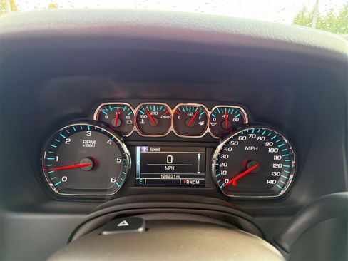 Used 2016 Chevrolet Suburban LTZ image 11