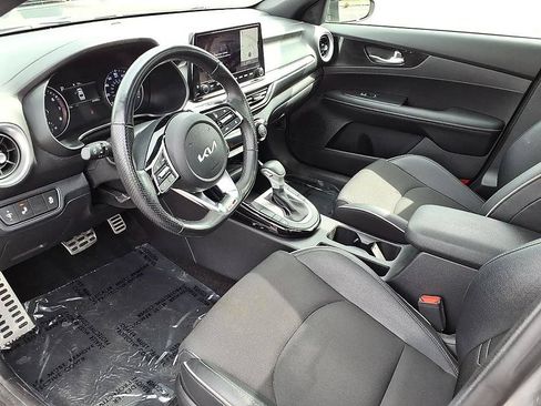Used 2022 Kia Forte GT-Line w/ GT-Line Premium Package FWD image 13