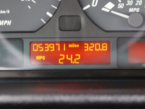 Used 2000 BMW 323ci Convertible RWD image 13