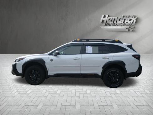 Used 2025 Subaru Outback Wilderness AWD/4WD image 6