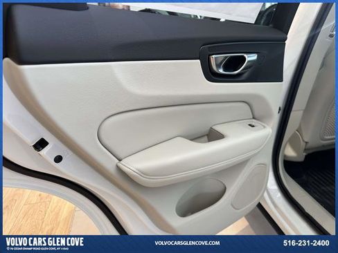 New 2026 Volvo XC60 T8 Ultra w/ Protection Package Premier image 15