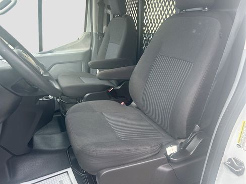 Used 2019 Ford Transit 250 130 Low Roof w/ Exterior Upgrade Package image 19
