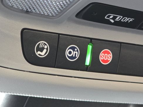 Used 2025 Chevrolet Malibu LT image 12