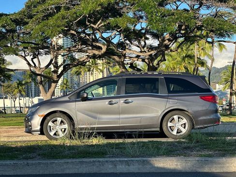 Used 2018 Honda Odyssey EX-L image 2