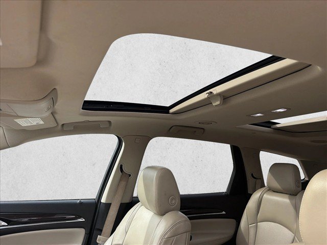 Used 2018 Buick Enclave Essence FWD image 16