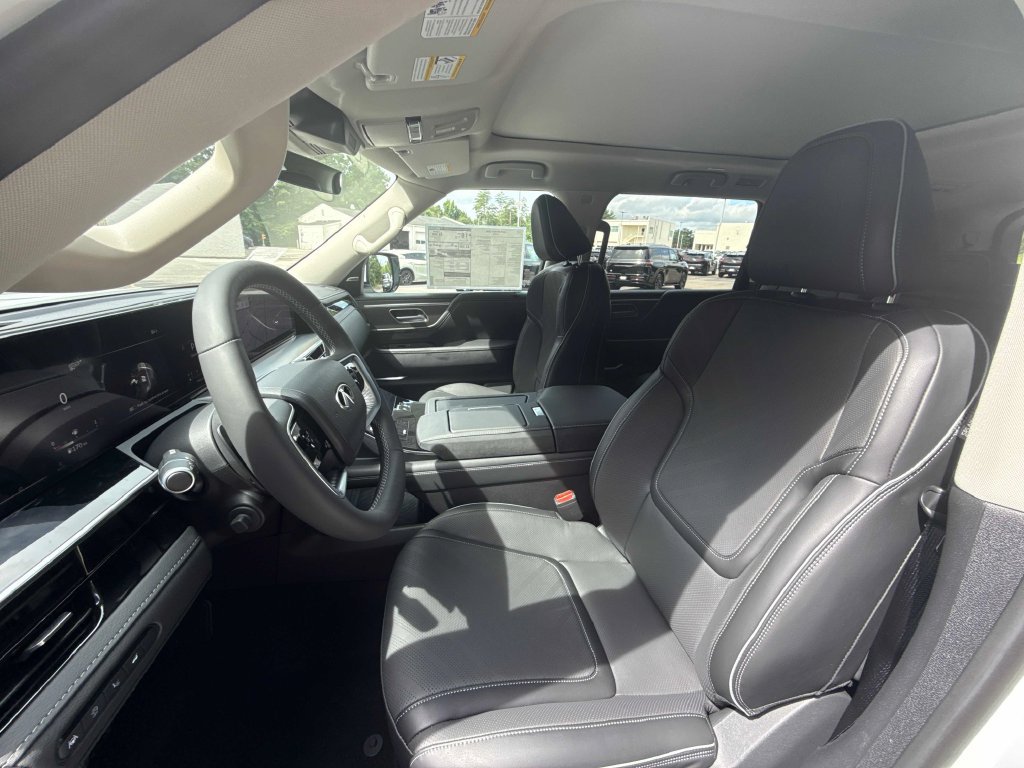 New 2027 INFINITI QX80 Luxe w/ Cargo Package RWD image 11