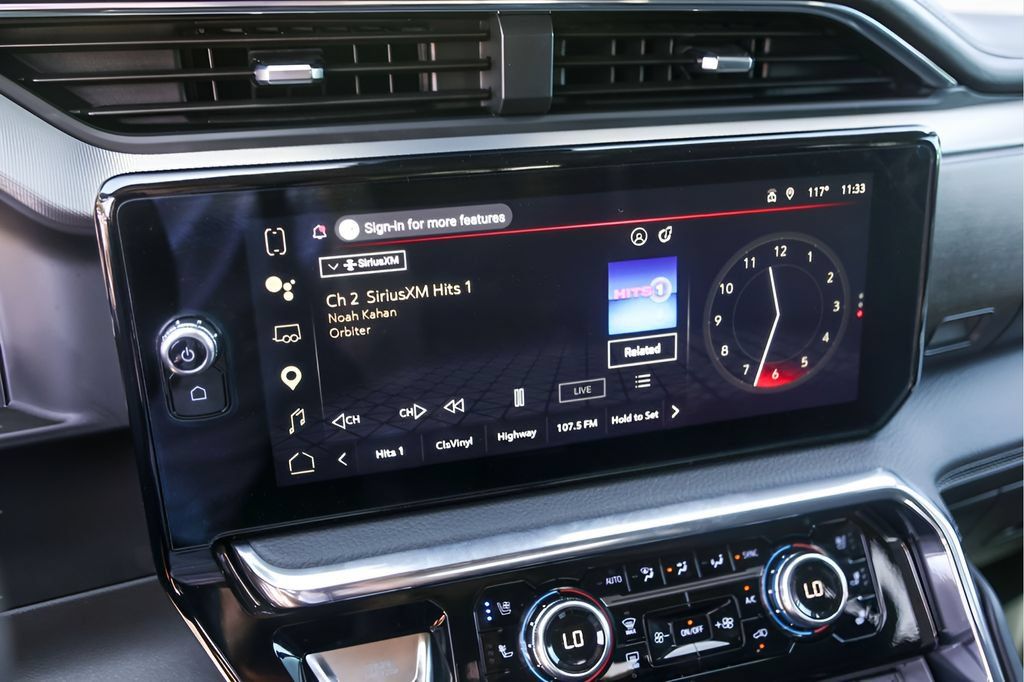 Used 2024 GMC Sierra 1500 Denali w/ Technology Package RWD image 19