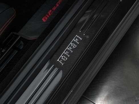 Used 2019 Ferrari 812 Superfast RWD image 65