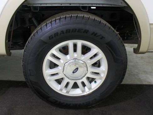 Used 2011 Ford F150 Lariat w/ Lariat Plus Pkg image 19